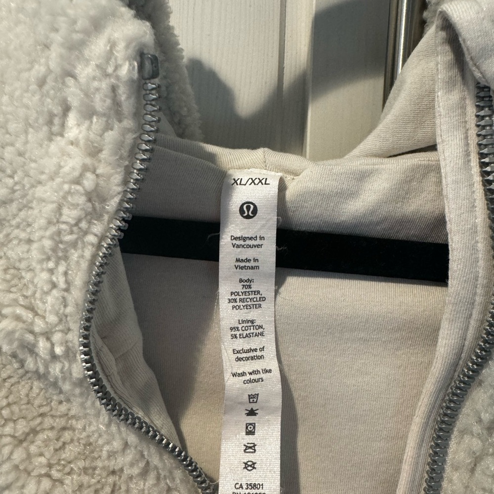 LULULEMON SCUBA - Picture 5 of 5